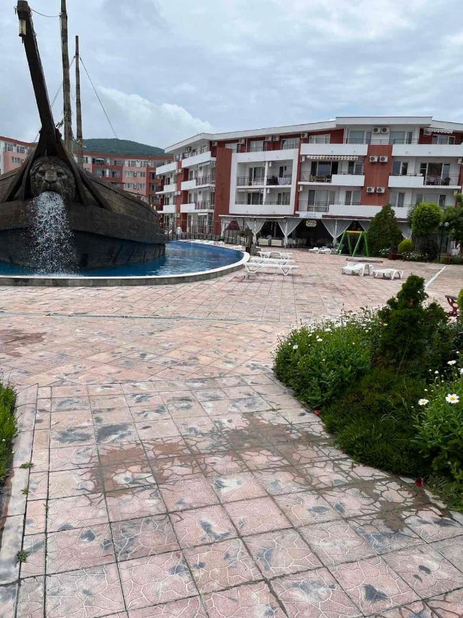 Fort Noks Apartments-Elenite Luaran gambar