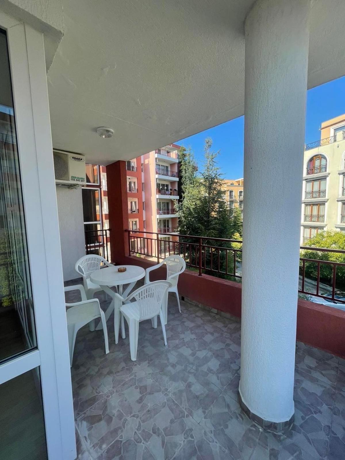 Fort Noks Apartments-Elenite Luaran gambar