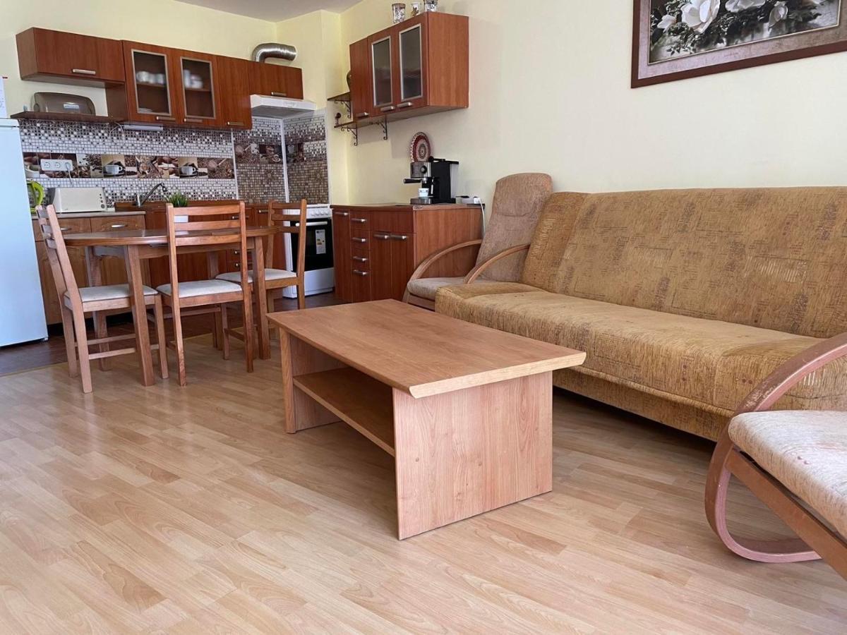 Fort Noks Apartments-Elenite Luaran gambar